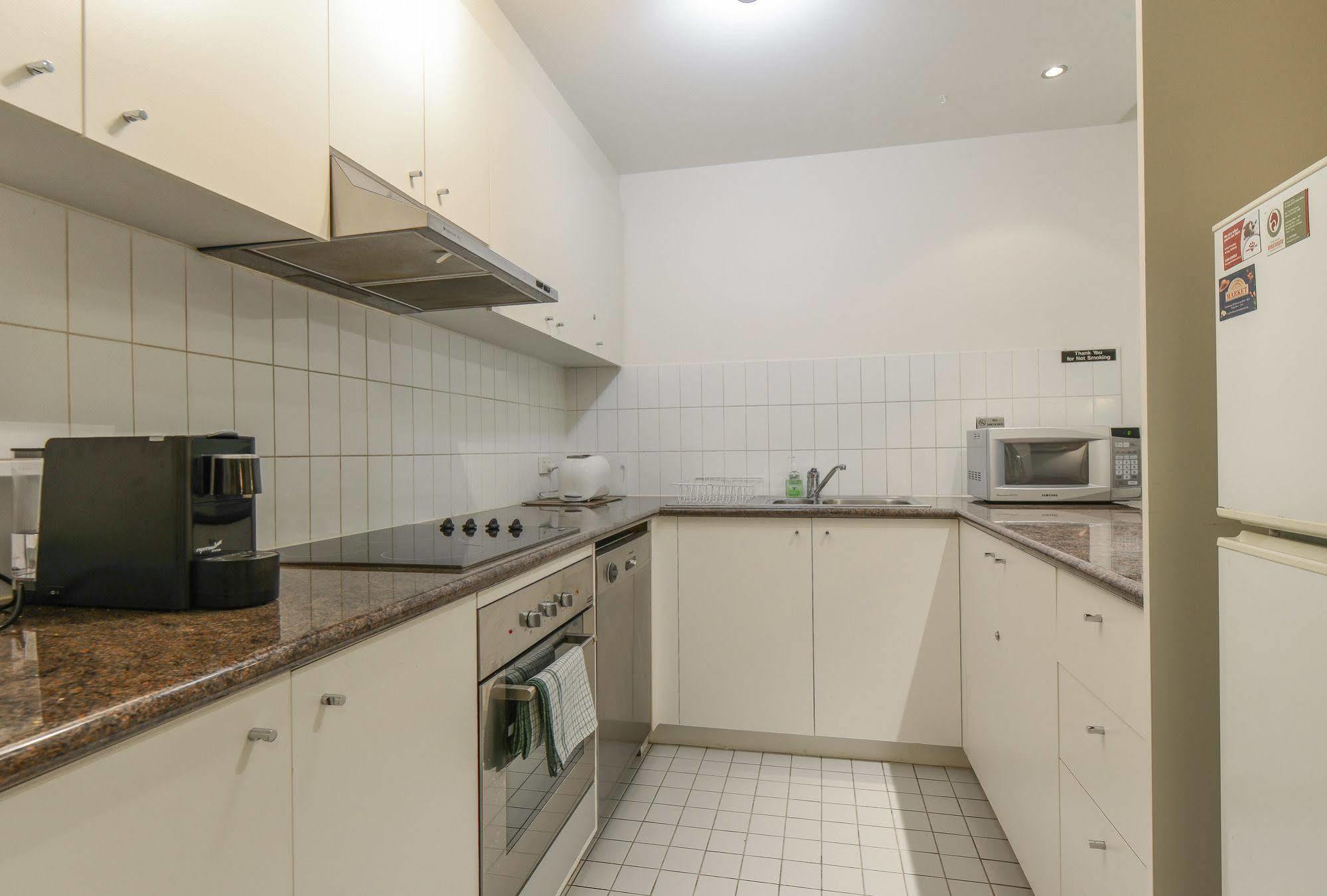 Mayford - Long Stay Rates, Pool, Gym, Parking Melbourne Exterior photo
